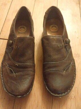 Earth Spirit leather clogs
